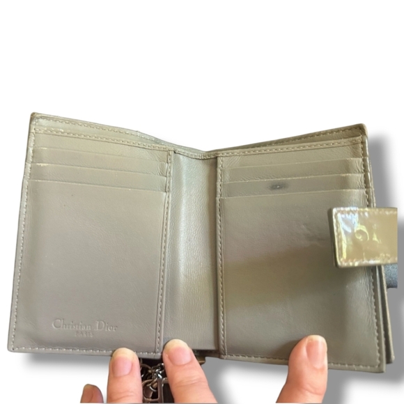 Christian Dior Cannage Lady Dior Lotus Patent Wallet - Picture 10 of 10